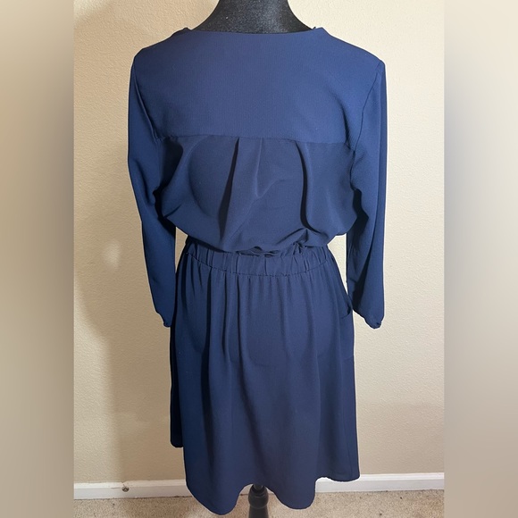 Monteau Los Angeles Women’s Blue V-Neck Long Sleeve Knee Length Dress Size Large - Picture 2 of 10
